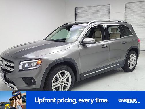 Gray 2022 Mercedes-Benz GLB 250