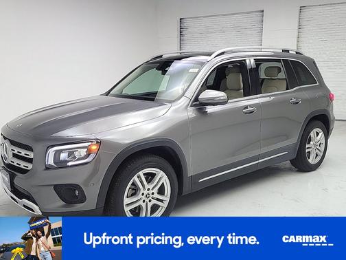 Gray 2022 Mercedes-Benz GLB 250