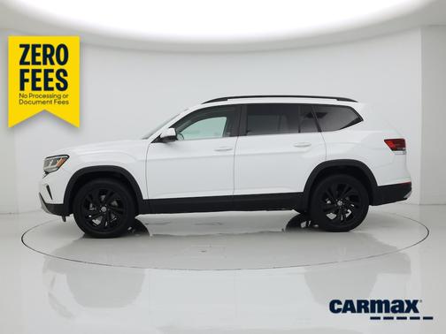 White 2022 Volkswagen Atlas SE w/Tech