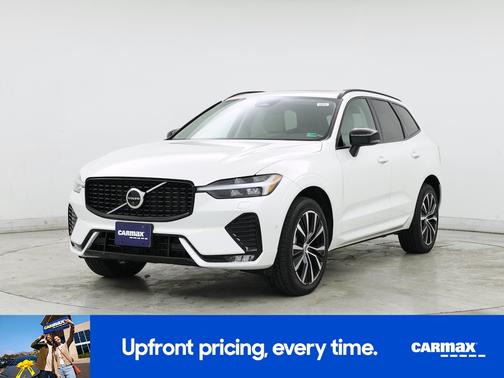 2024 Volvo XC60 B5 Plus Dark Theme