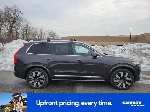 2023 Volvo XC90 Recharge Plug-In Hybrid T8 Ultimate Bright Theme