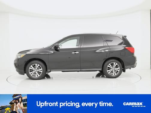 2017 Nissan Pathfinder SV