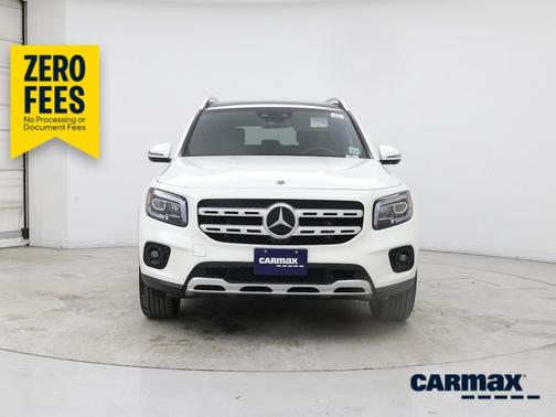 White 2022 Mercedes-Benz GLB 250