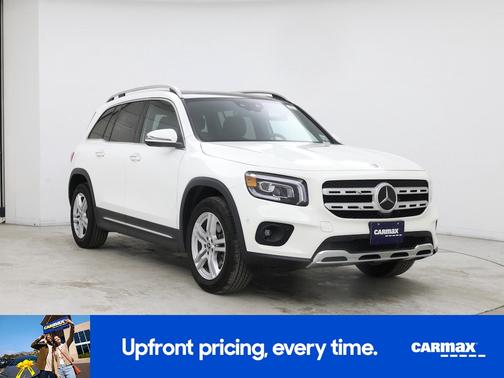 White 2022 Mercedes-Benz GLB 250