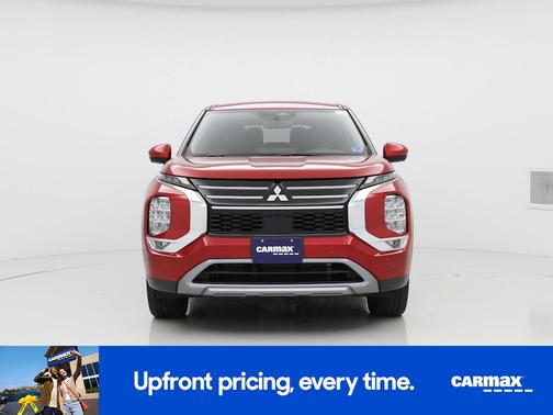 Red 2025 Mitsubishi Outlander SE