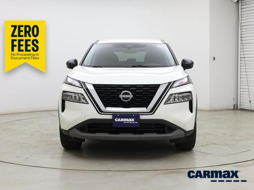 White 2023 Nissan Rogue SV