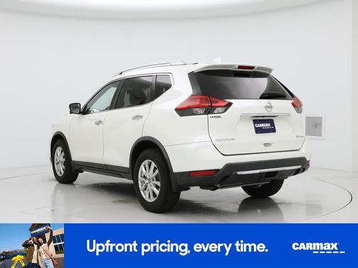 White 2017 Nissan Rogue SV