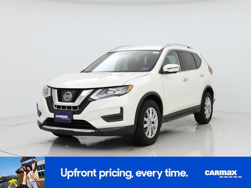 White 2017 Nissan Rogue SV