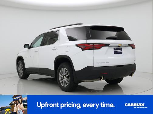 White 2022 Chevrolet Traverse LT Cloth
