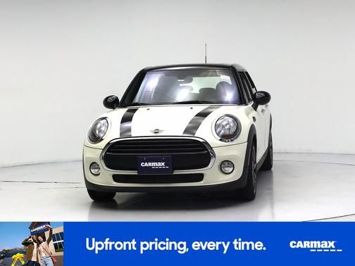 White 2019 MINI Hardtop Oxford Edition