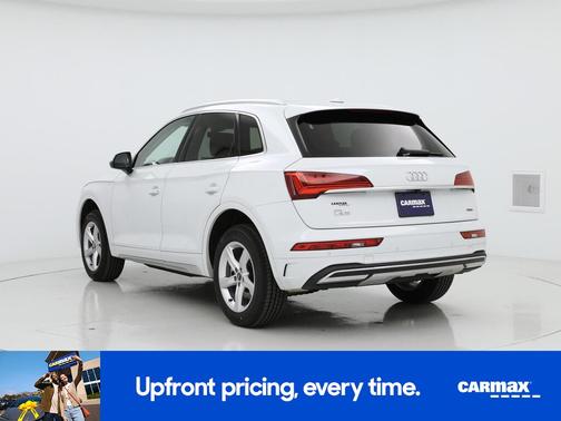 White 2023 Audi Q5 Premium