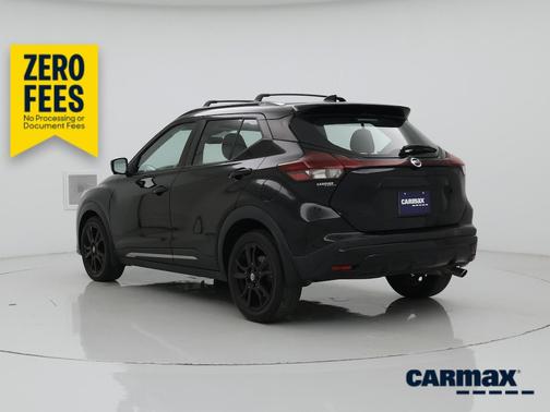 Black 2021 Nissan Kicks SR