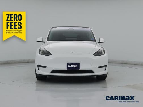 White 2023 Tesla Model Y Performance
