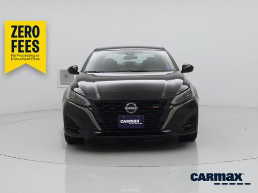 Black 2024 Nissan Altima SR