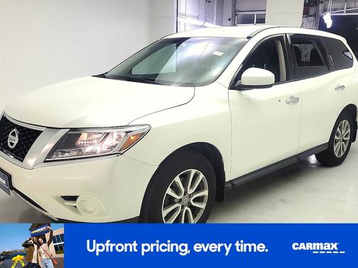 White 2015 Nissan Pathfinder S