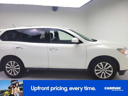 White 2015 Nissan Pathfinder S