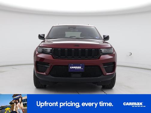 Burgundy 2023 Jeep Grand Cherokee Altitude