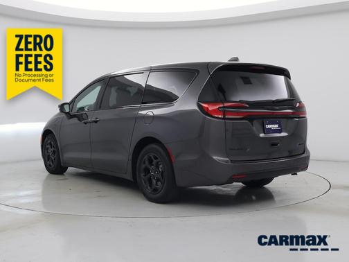 Gray 2022 Chrysler Pacifica Hybrid Limited