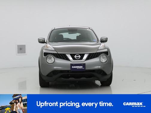 Gray 2015 Nissan Juke S
