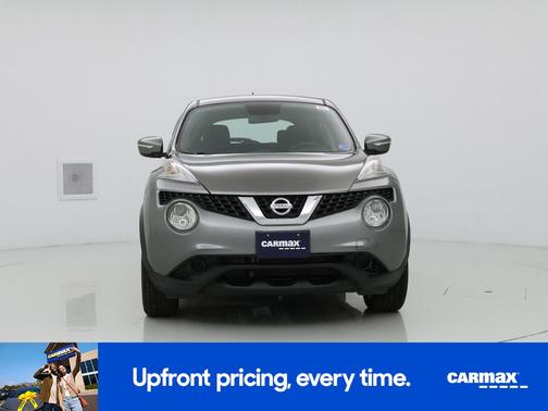 Gray 2015 Nissan Juke S