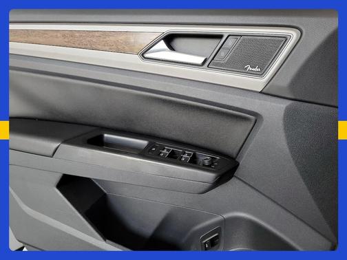 White 2019 Volkswagen Atlas SEL Premium