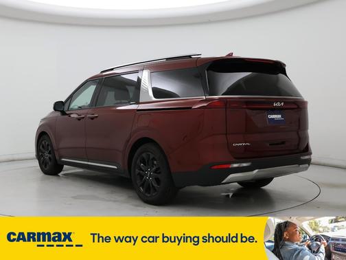 2023 Kia Carnival SX
