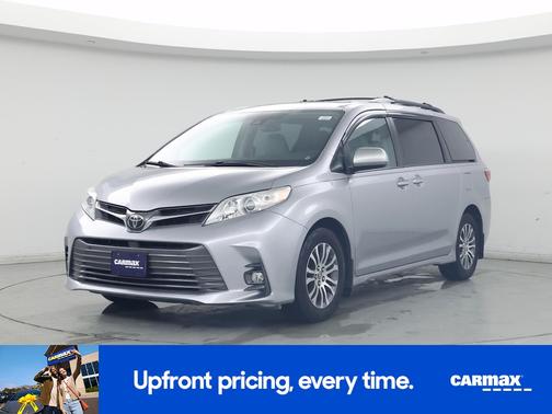 Silver 2018 Toyota Sienna XLE