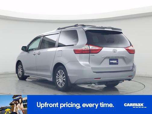 Silver 2018 Toyota Sienna XLE