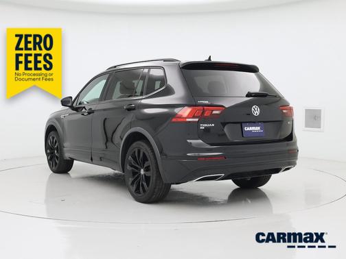 Black 2021 Volkswagen Tiguan SE