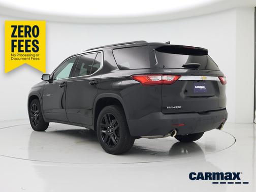 Black 2021 Chevrolet Traverse LT Cloth