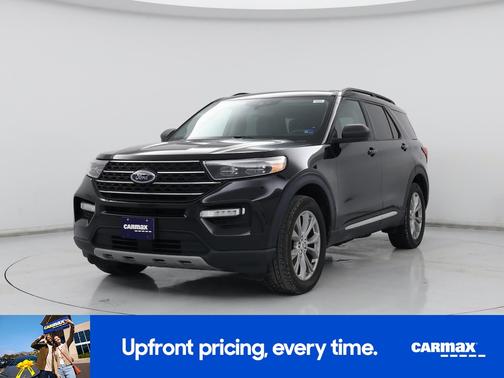 Black 2022 Ford Explorer XLT