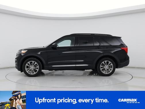 Black 2022 Ford Explorer XLT