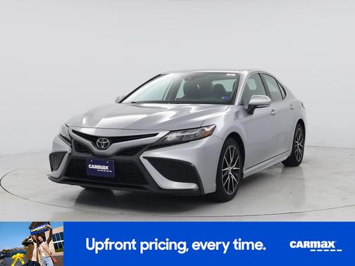 Silver 2022 Toyota Camry SE