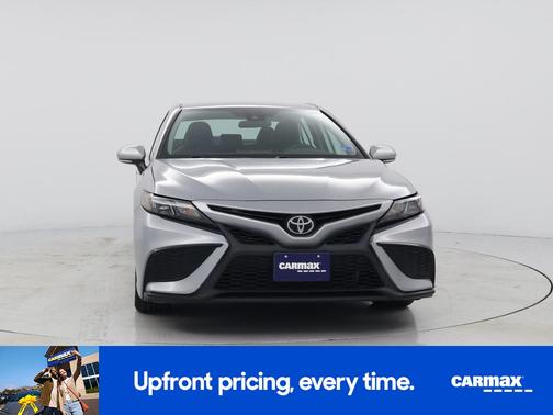 Silver 2022 Toyota Camry SE