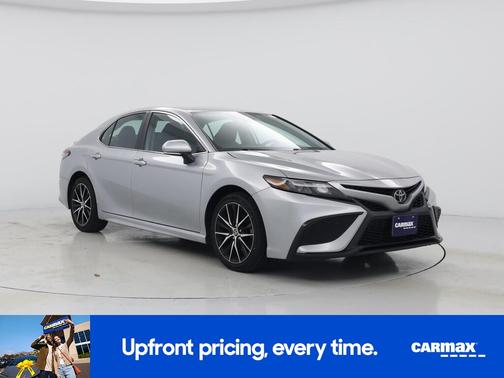 Silver 2022 Toyota Camry SE