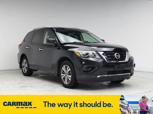 2019 Nissan Pathfinder S