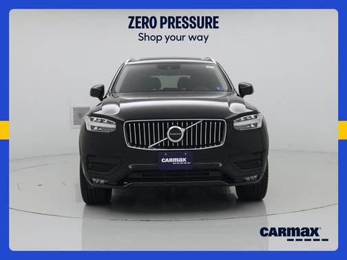 Black 2020 Volvo XC90 T6 Momentum