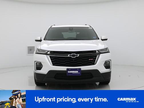 White 2023 Chevrolet Traverse RS