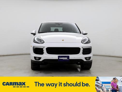 2017 Porsche Cayenne Platinum