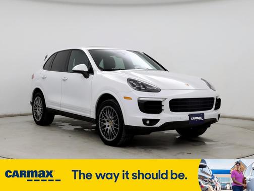 2017 Porsche Cayenne Platinum