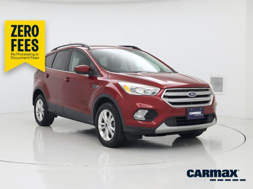 Red 2018 Ford Escape SE