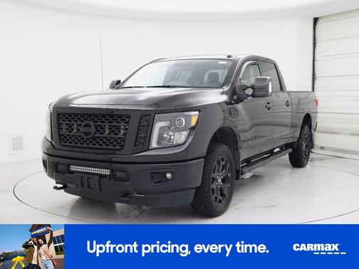 Black 2018 Nissan Titan XD SV
