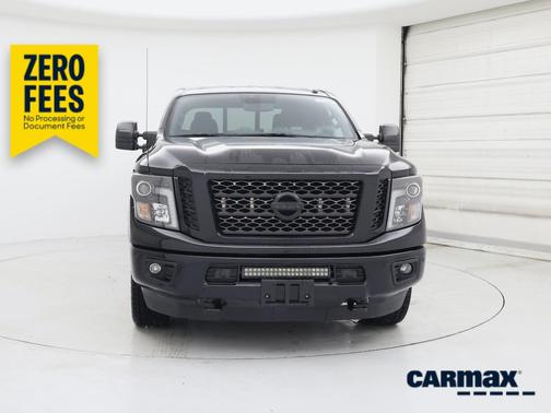 Black 2018 Nissan Titan XD SV