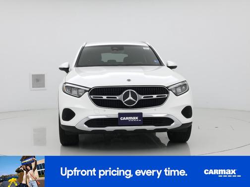 White 2024 Mercedes-Benz GLC 300