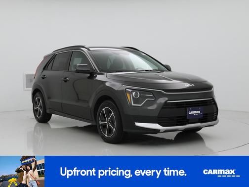 Gray 2023 Kia Niro EX