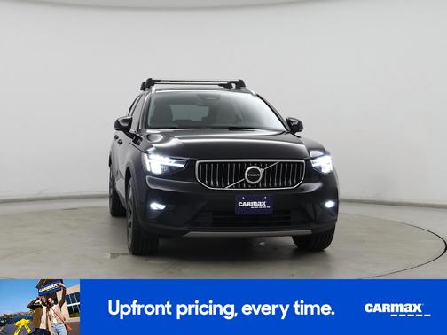 2023 Volvo XC40 B5 Plus Bright Theme