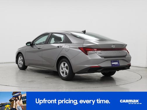 2021 Hyundai ELANTRA SE
