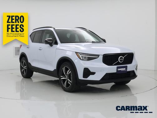 Blue 2024 Volvo XC40 B5 Core Dark Theme