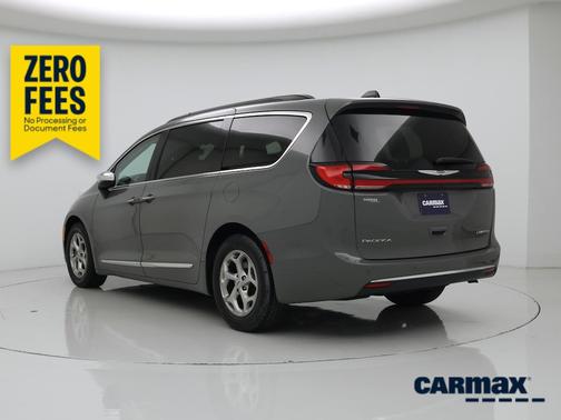 Gray 2023 Chrysler Pacifica Limited