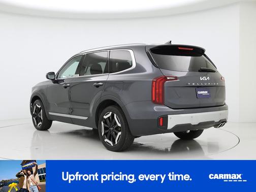 Gray 2024 Kia Telluride S
